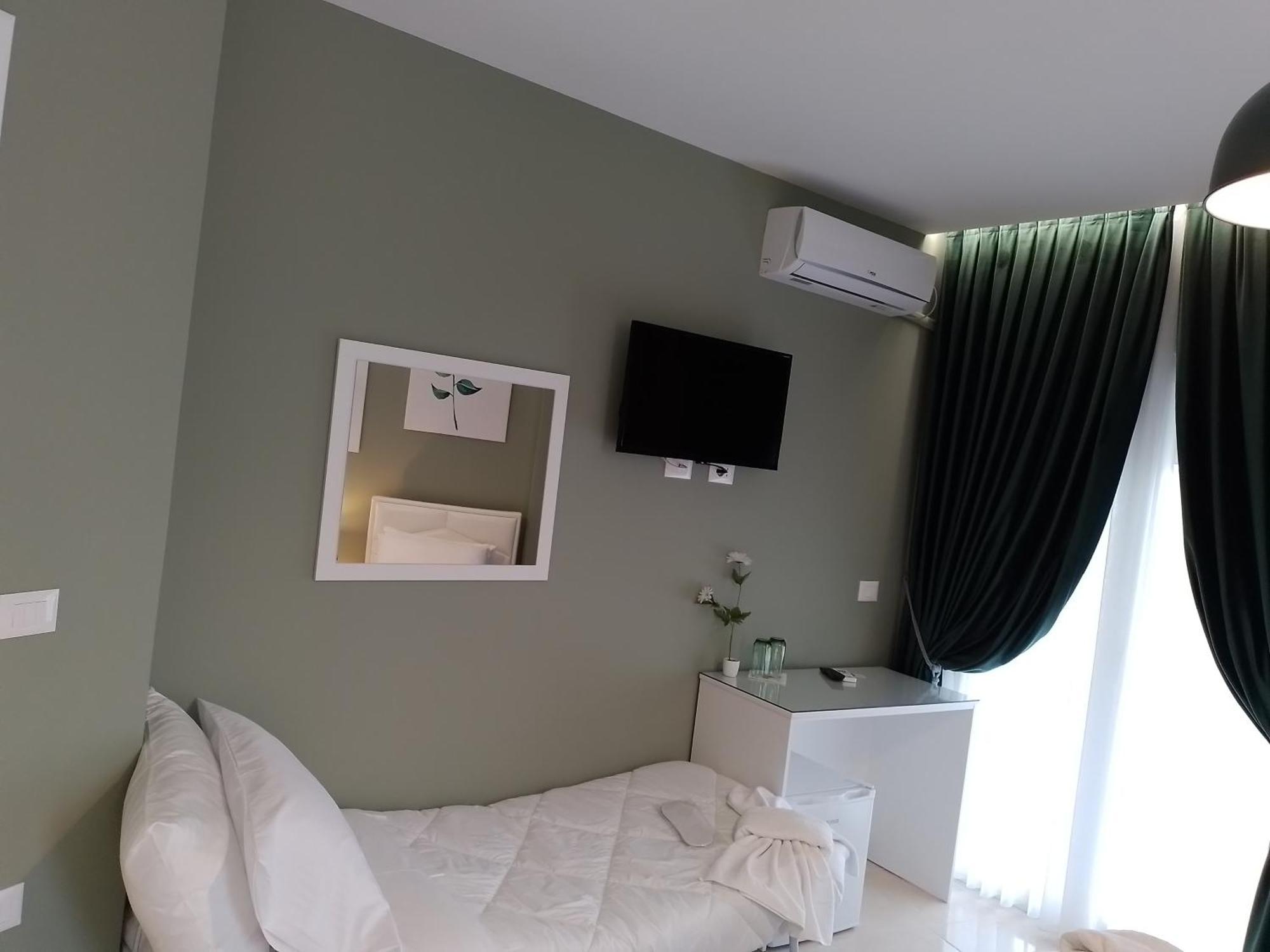 Ajilin Hotel Rooms Görice Oda fotoğraf